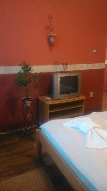 Hotel Dombóvár Стая снимка